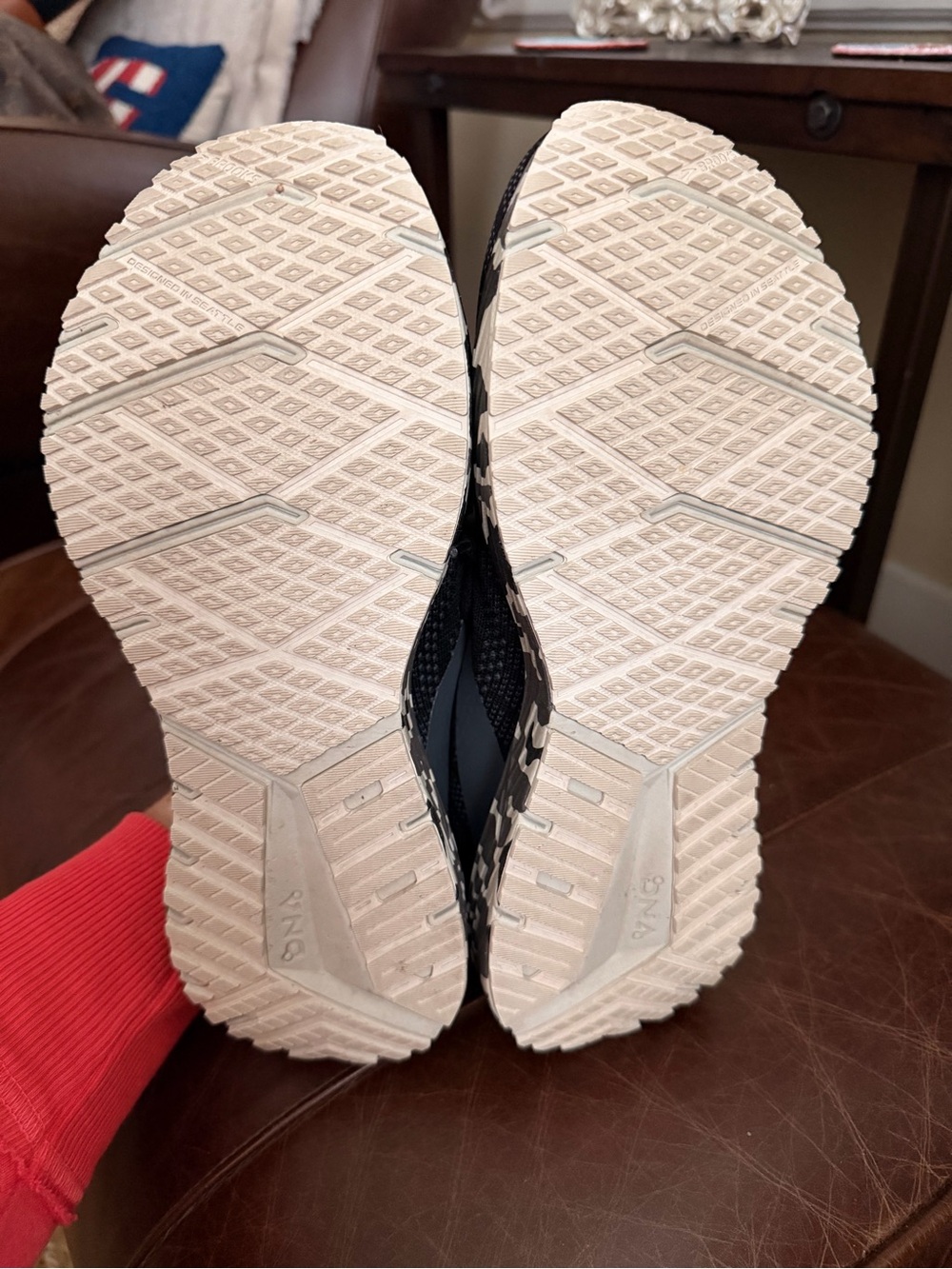 Brooks Women’s Revel 6 Running Shoe in Color: Black/Luna Rock. EUC. Worn twice. - Picture 7 of 7